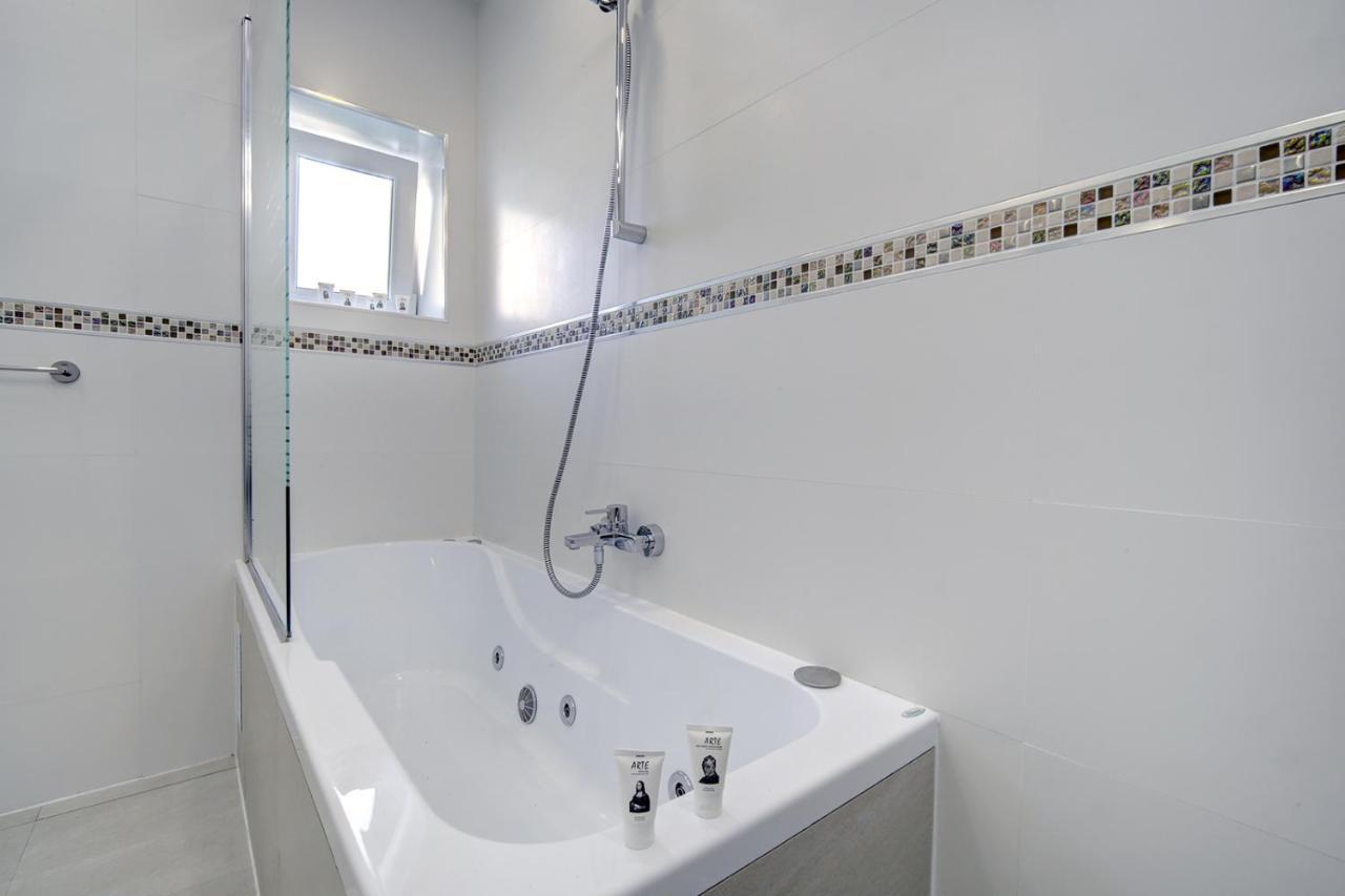 Westminster Puerto Banus Marina Apartment Marbella Luaran gambar