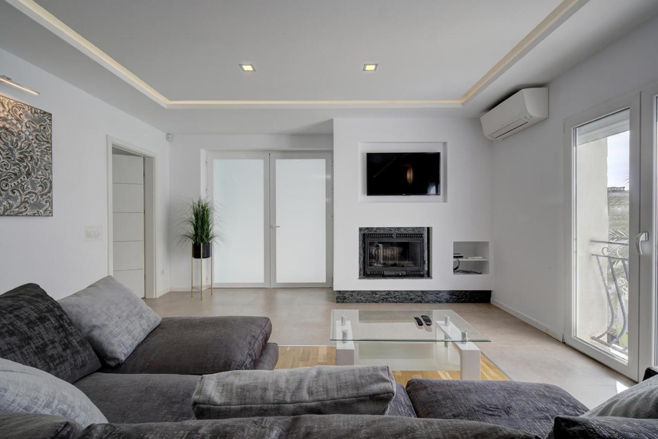 Westminster Puerto Banus Marina Apartment Marbella Luaran gambar